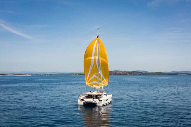 Fountaine Pajot Astrea 42 - 4 + 2 cab. Flonja